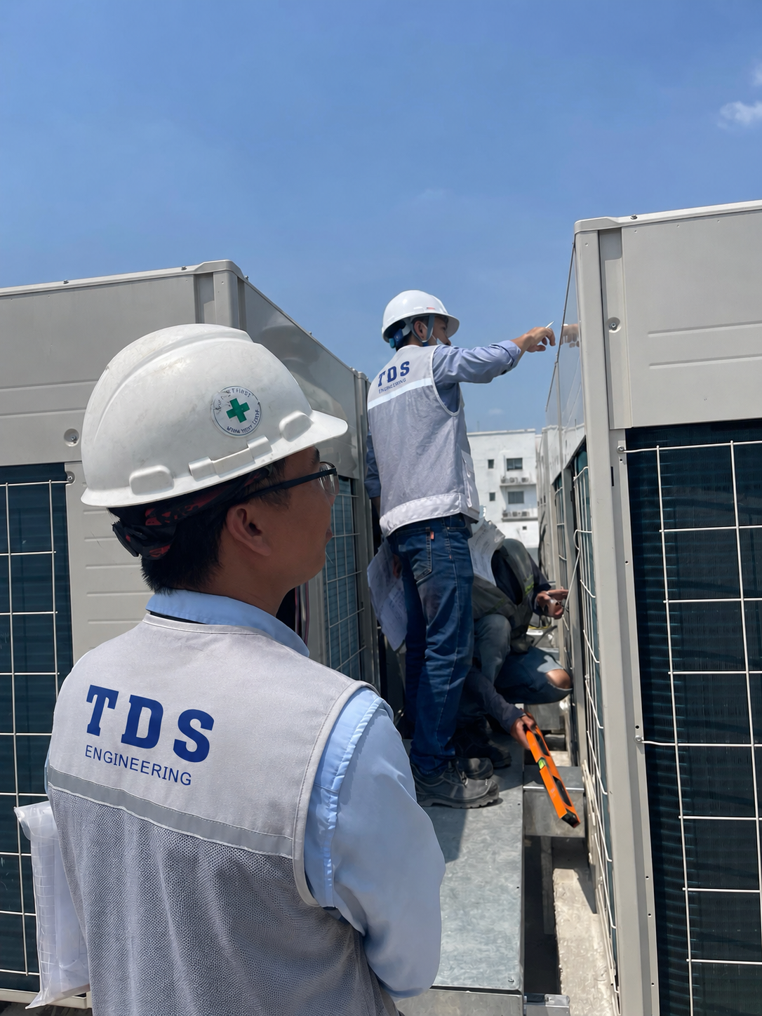Giám sát TDS kiểm tra dàn nóng điều hòa không khí